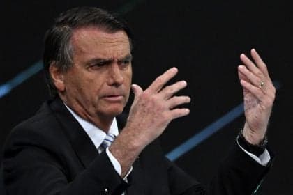 Bolsonaro solicita documentos sobre carreira militar ao STM