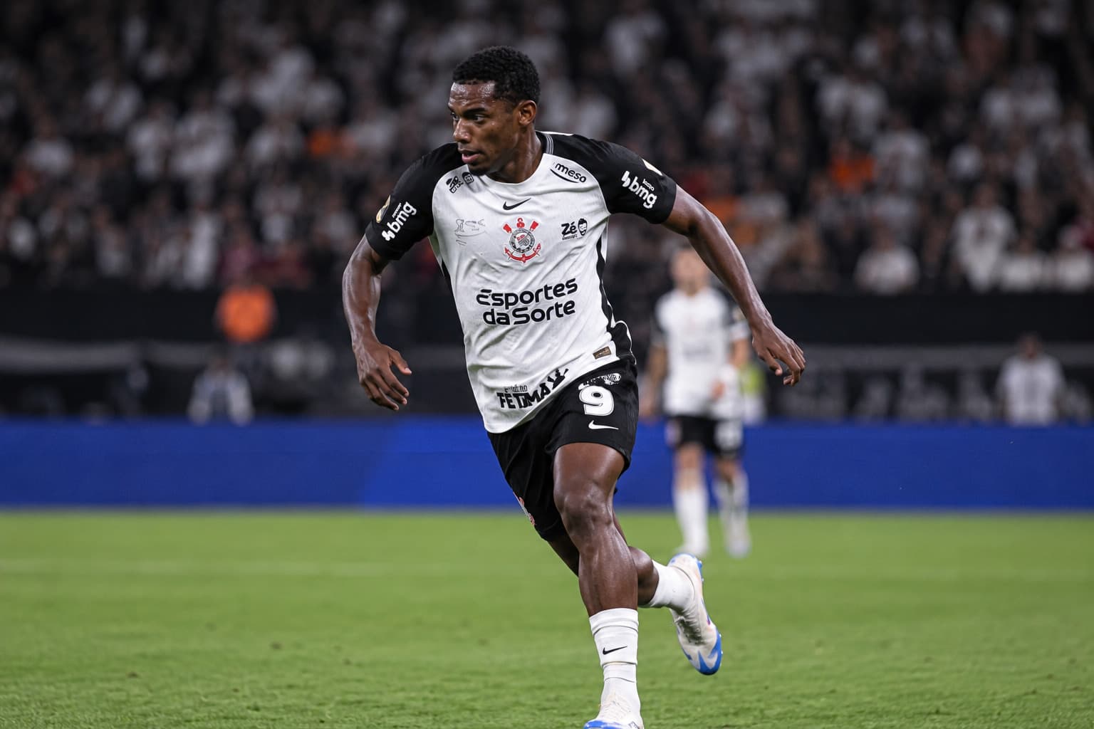Corinthians tem Memphis Depay liberado para jogo de volta da Libertadores; clube tem até 17 de setembro para apresentar defesa