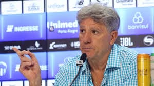Renato Gaúcho reconhece evolução do Grêmio apesar de desafios