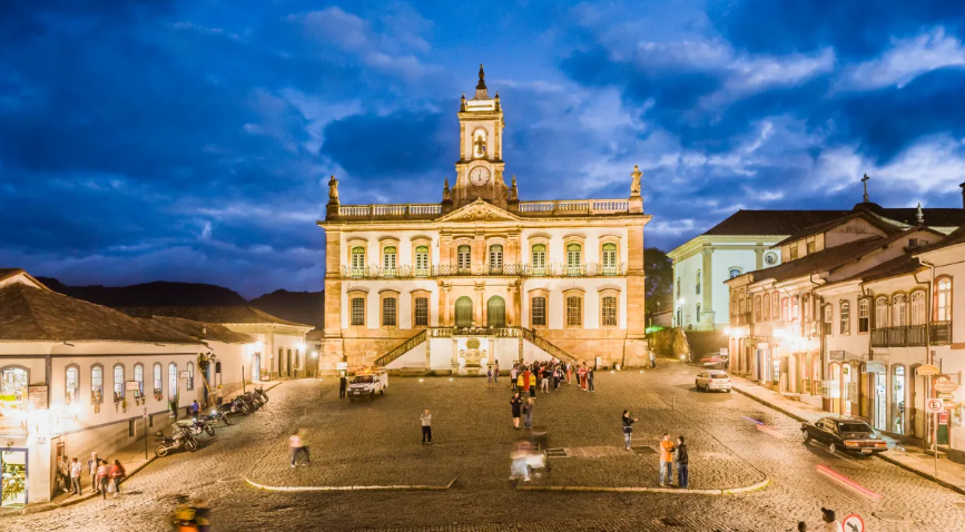 Serviços públicos em Minas Gerais terão mudanças no feriado de Tiradentes
