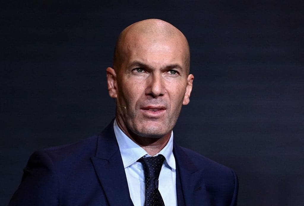 Zinédine Zidane convoca jogadores para sua estreia na seleção da França
