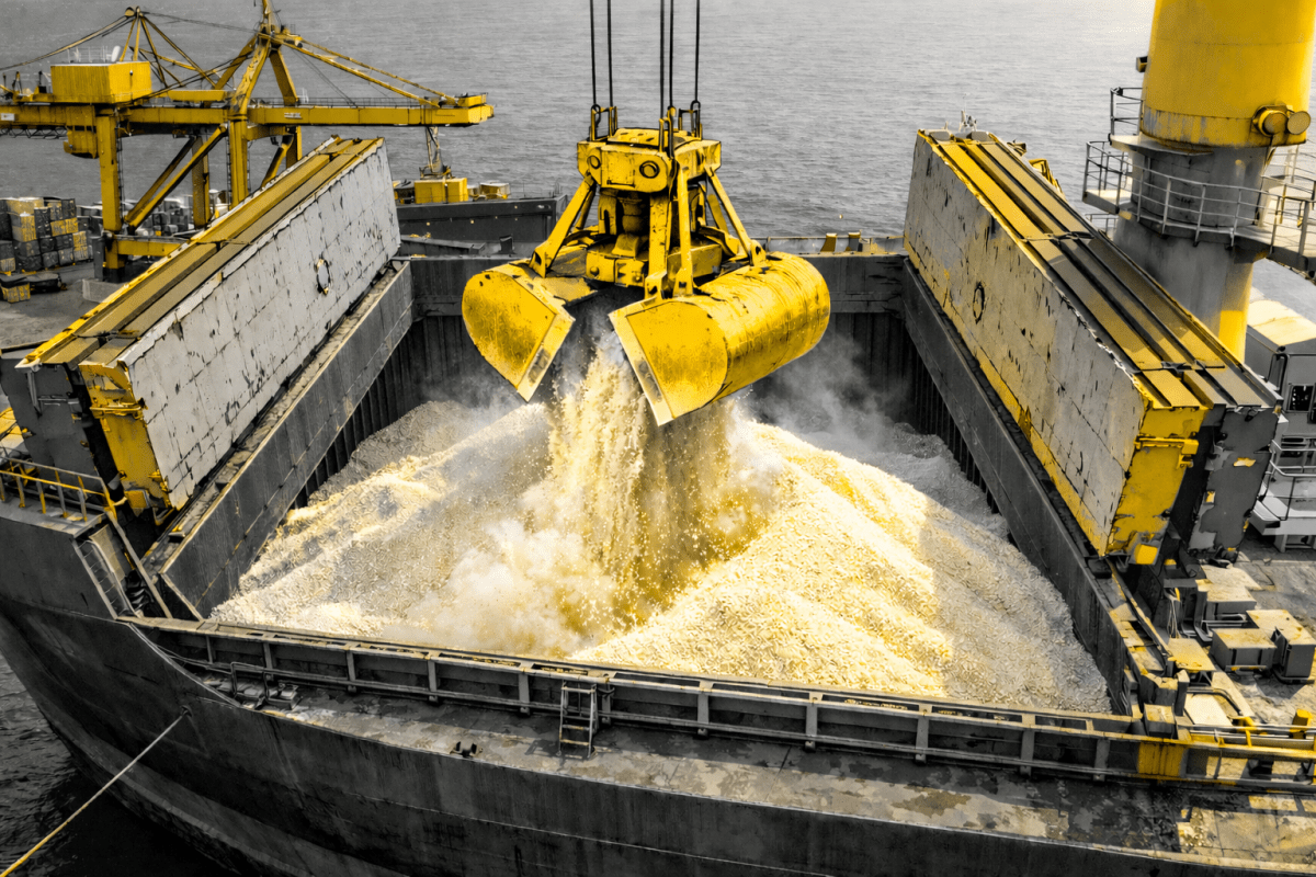 Rabobank prevê queda na demanda por fertilizantes no Brasil em 2026