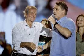 Flávio Bolsonaro e a tentativa de atrair os Republicanos