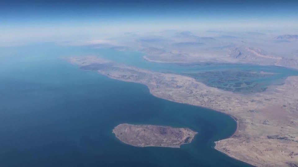 Trump busca aliança global para salvaguardar passagem no estreito