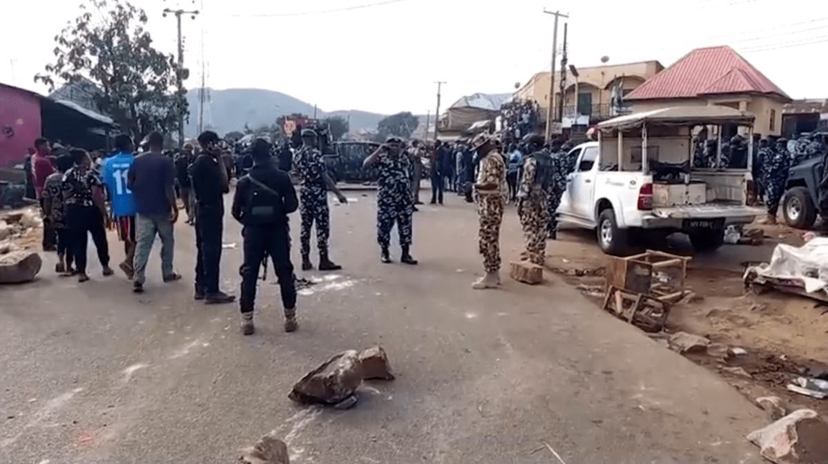 Toque de Recolher em Plateau Após Ataque em Comunidade Universitária