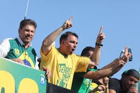 Flávio Bolsonaro Confirma Presença no Debate da Globo e Avisa que Fará frente a Lula