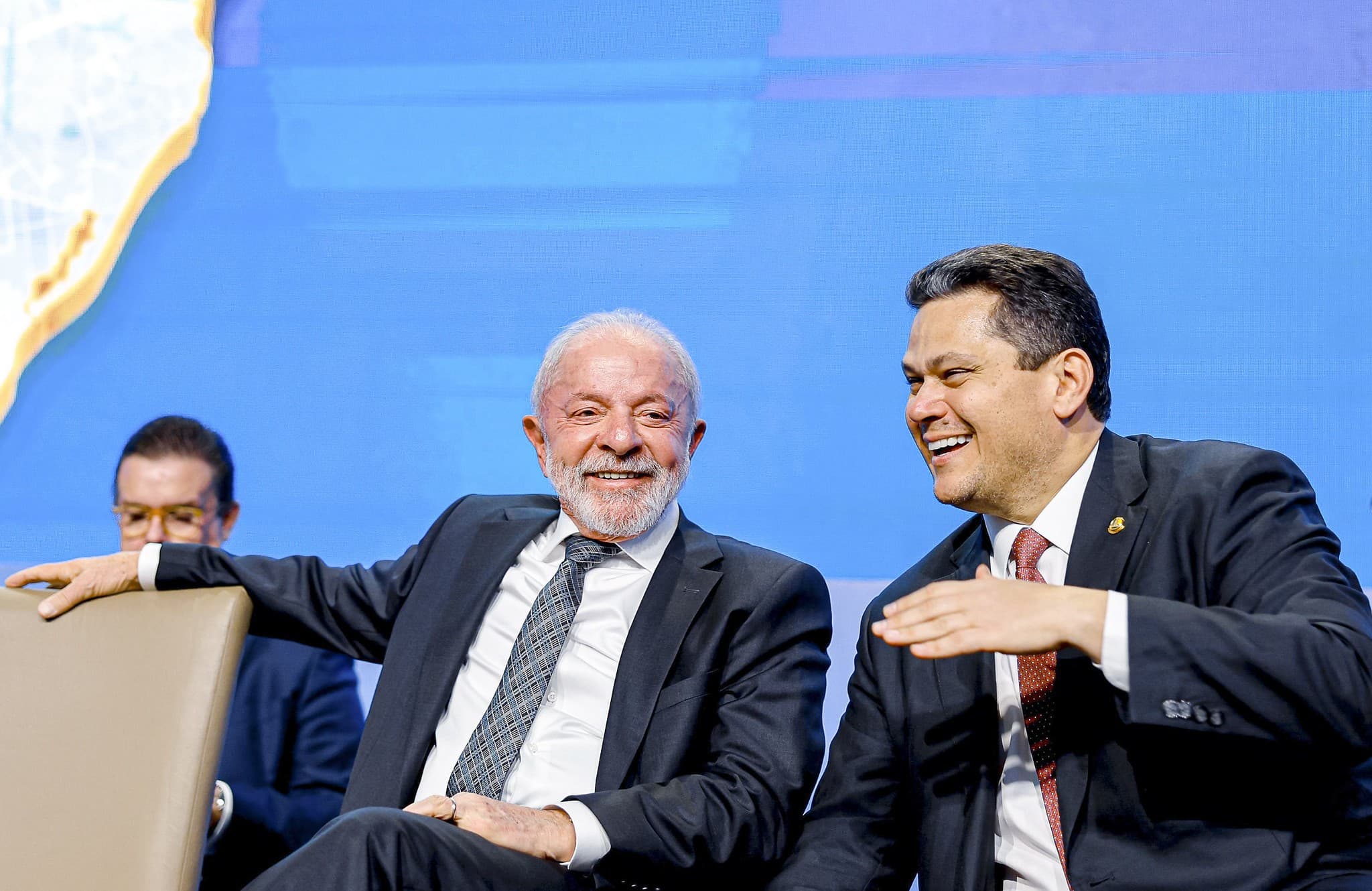 Lula e Alcolumbre se reúnem após rompimento político