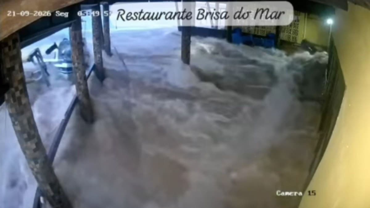 Tsunami meteorológico causa alagamentos em cidades de Santa Catarina