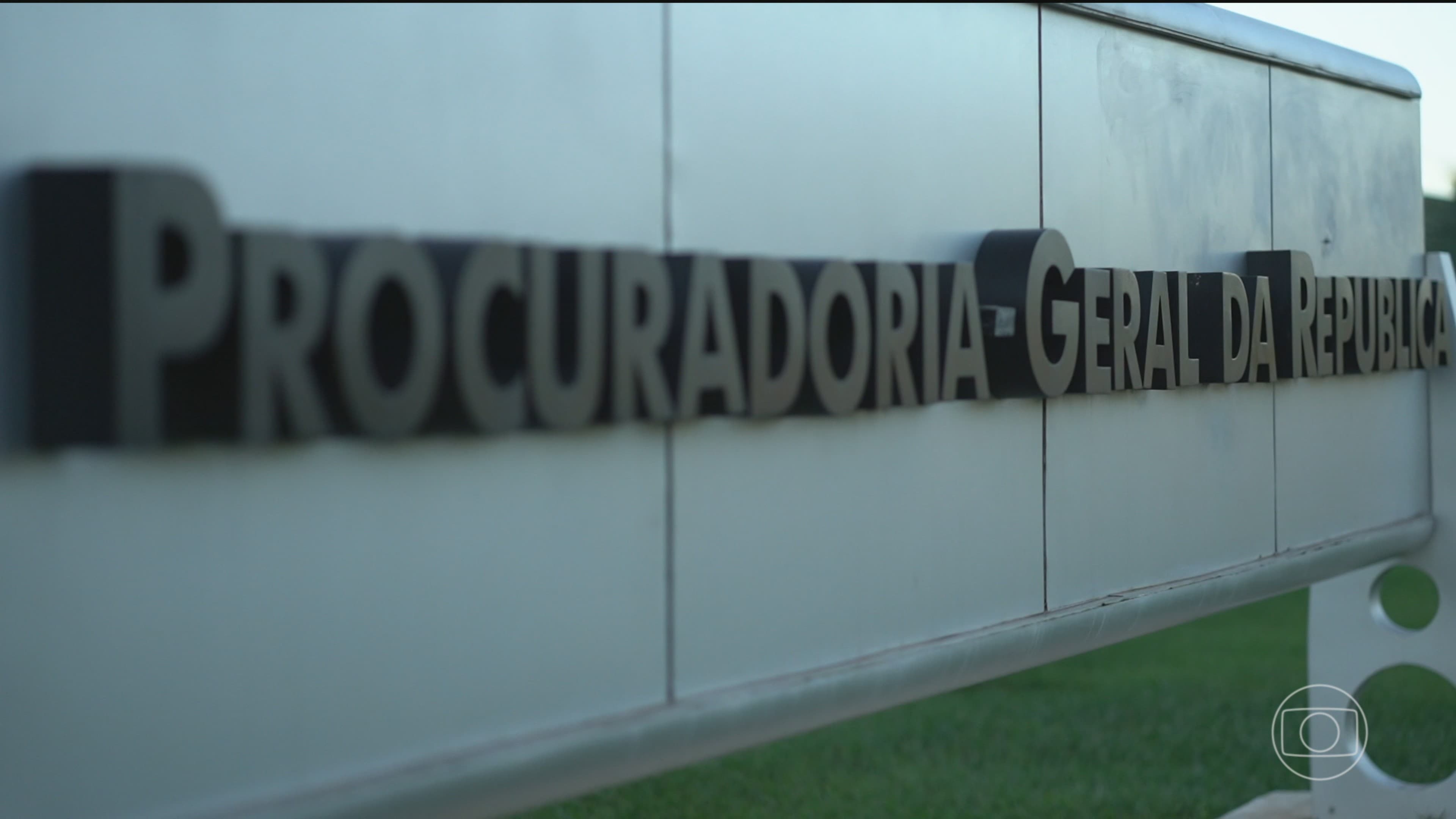 PGR cobra andamento de relatório de inteligência no Supremo