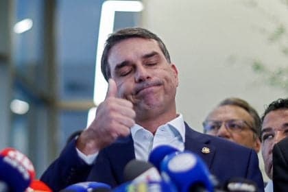 Aloysio Nunes critica Flávio Bolsonaro por proposta de terrorismo