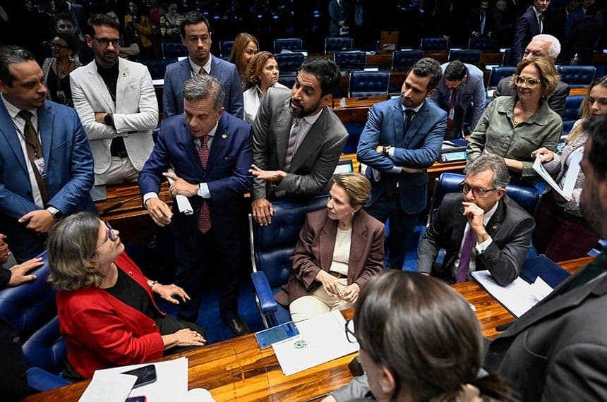 Senado aprova redução de tributos sobre combustíveis e biocombustíveis