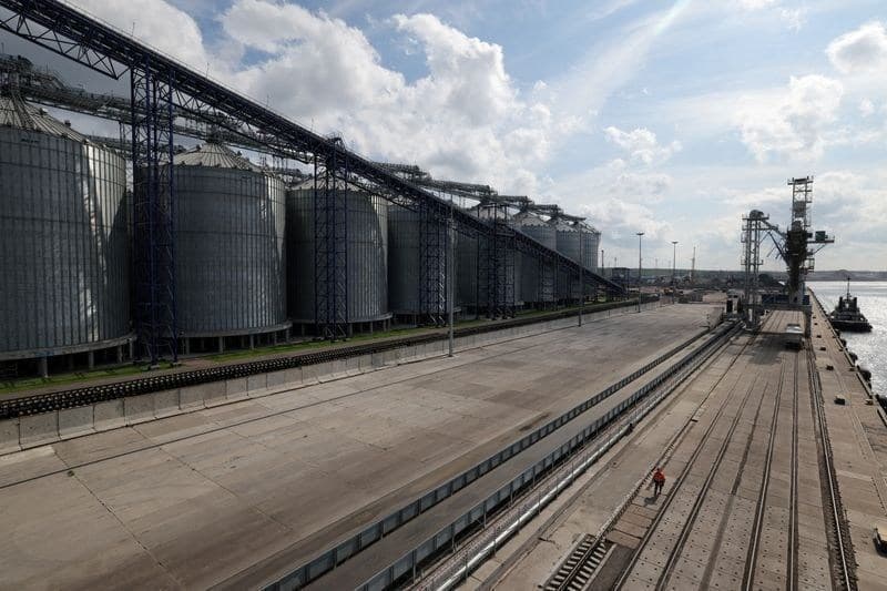 SovEcon reduz projeção de exportações de grãos da Rússia para 2026/27