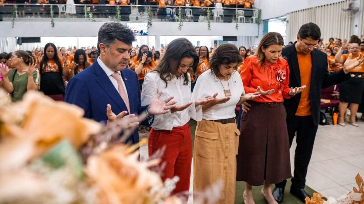 Disputa pelo voto evangélico esquenta em Pernambuco com Raquel e Campos
