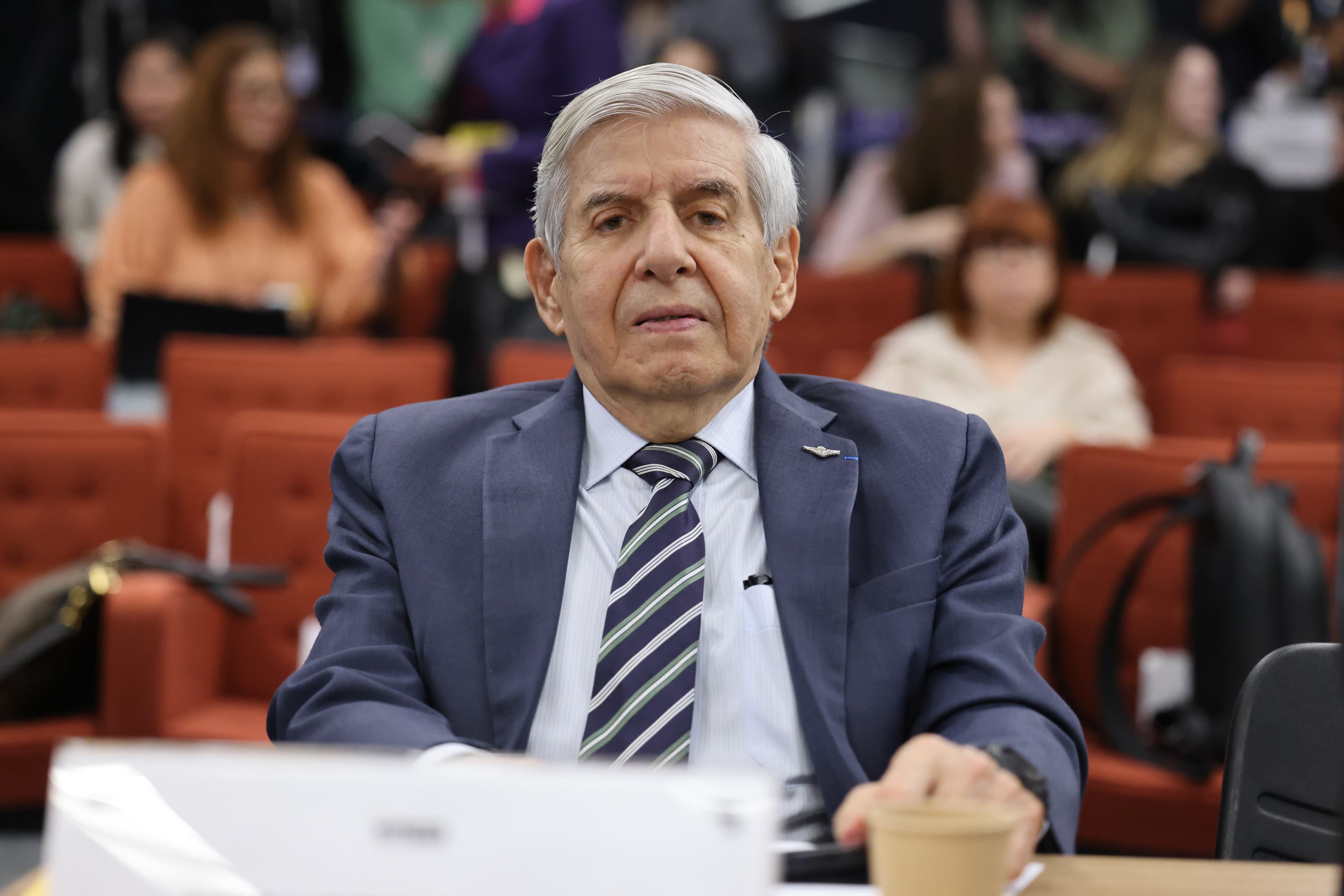 Supremo autoriza general Augusto Heleno a deixar prisão domiciliar para consulta médica