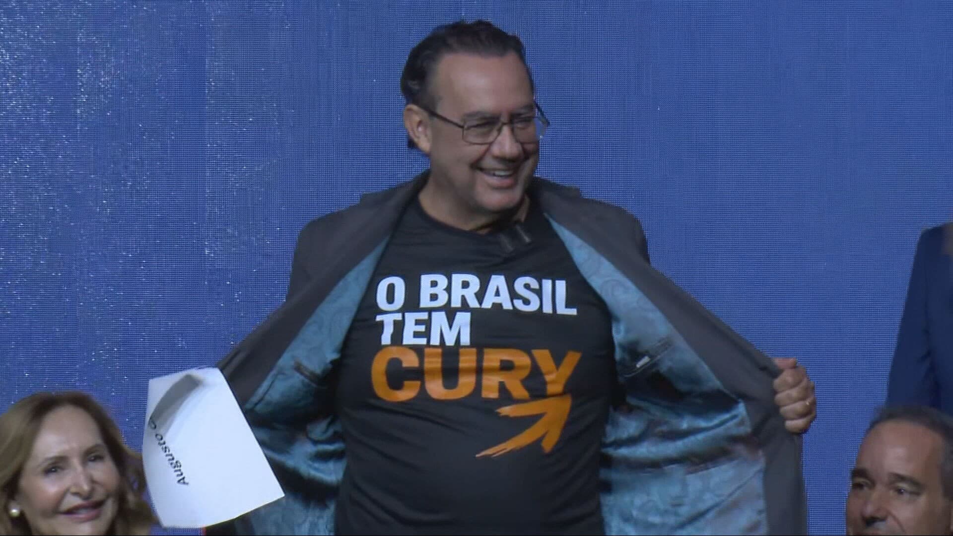 Augusto Cury ganha apoio e se destaca nas redes sociais