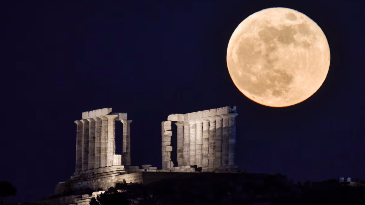 Lua das Flores brilha na noite de sexta e sábado