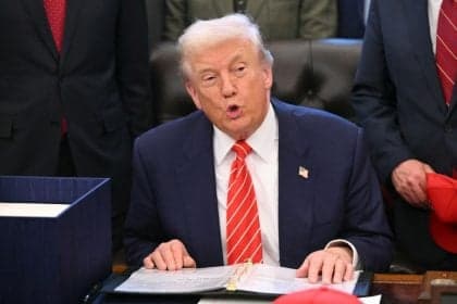 Trump vê chance de acordo com Irã para paz no Oriente Médio