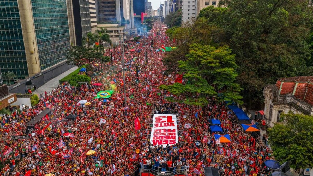 Aprovação do governo Lula supera desaprovação, aponta pesquisa