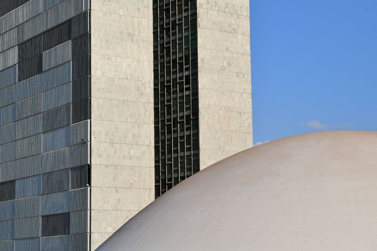Bloqueio orçamentário afeta severamente o Ministério das Cidades