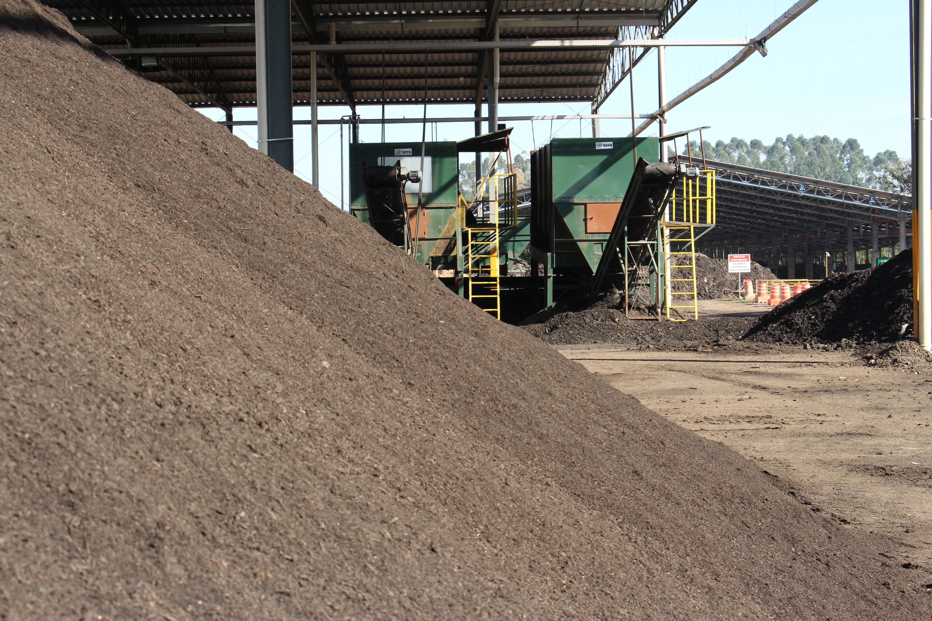 Desafios na Produção de Biofertilizantes à Base de Lodo no Brasil
