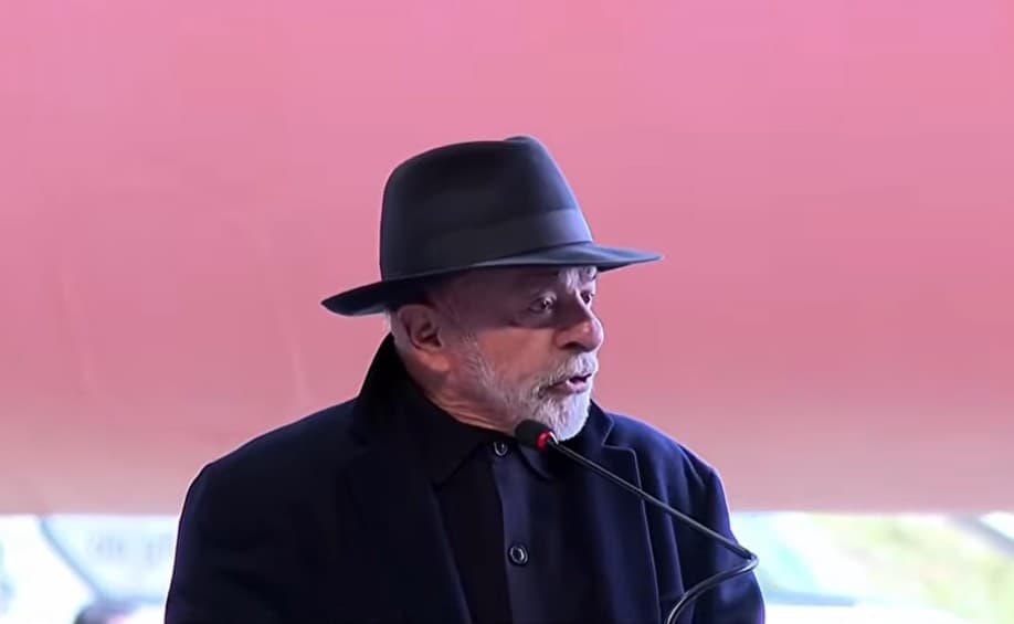 Lula presta homenagem e anuncia ajuda à Venezuela após terremotos