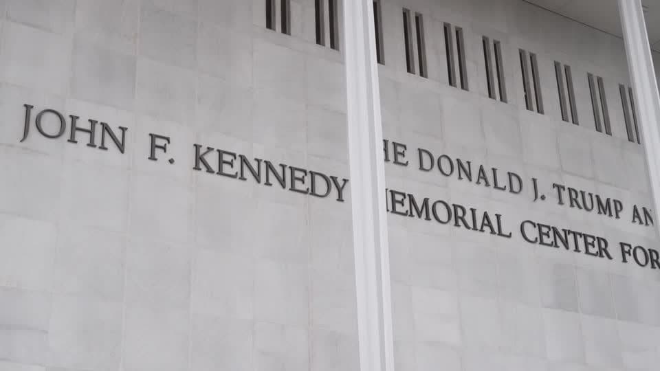 Trump transfere controle do Kennedy Center ao Congresso após ordem judicial