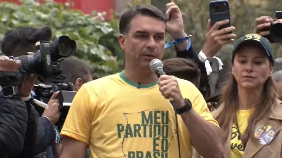 Flávio Bolsonaro cancela agenda de campanha em Presidente Prudente