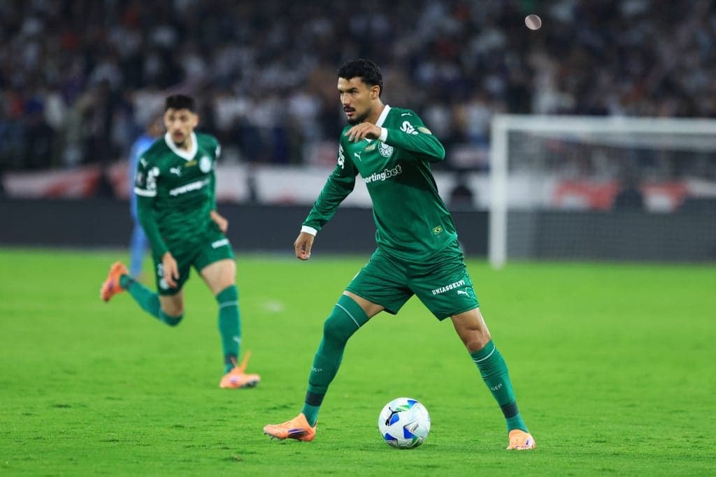 Jefté, lateral do Palmeiras, é suspenso provisoriamente por doping
