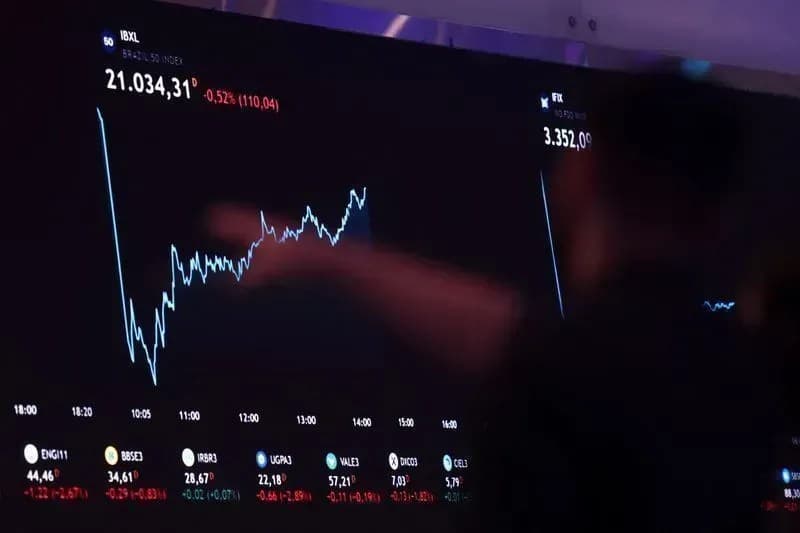 Retirada de R$ 9,64 bi da B3 destaca pressão sobre investimentos