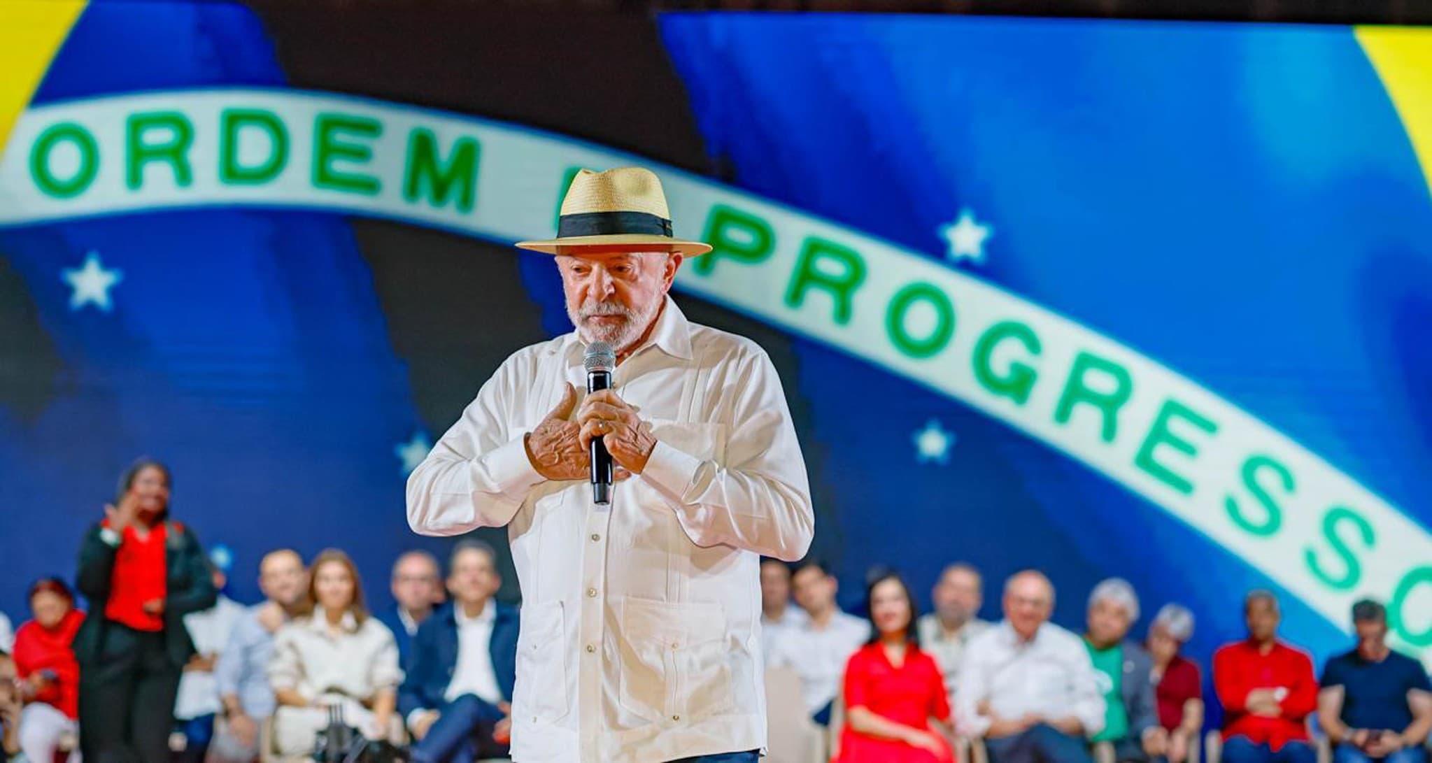 TSE proíbe ações de Lula em canais oficiais do governo