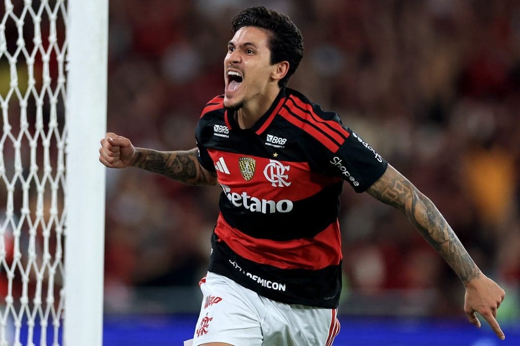 Pedro marca em vitória do Flamengo, mas gera polêmica ao ser substituído