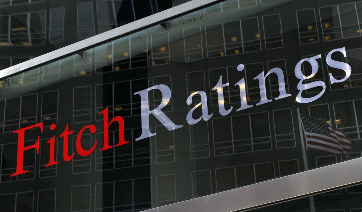 Fitch Ratings alerta sobre riscos de crédito nos EUA em 2026