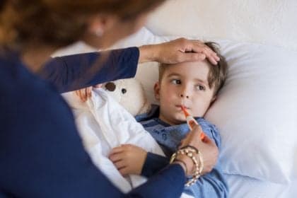 Aumento de casos de bronquiolite e pneumonia preocupa pediatras