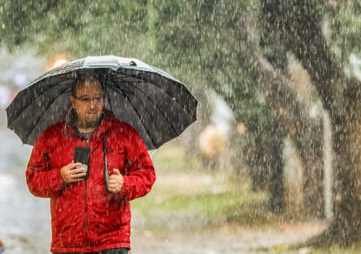 Porto Alegre registra chuva forte e instabilidade nesta terça-feira