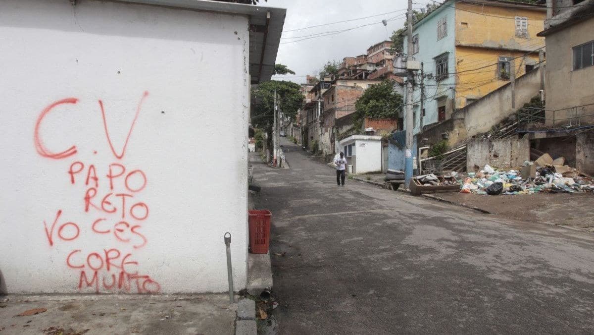 PM enfrenta tentativa de invasão do Comando Vermelho na Zona Norte