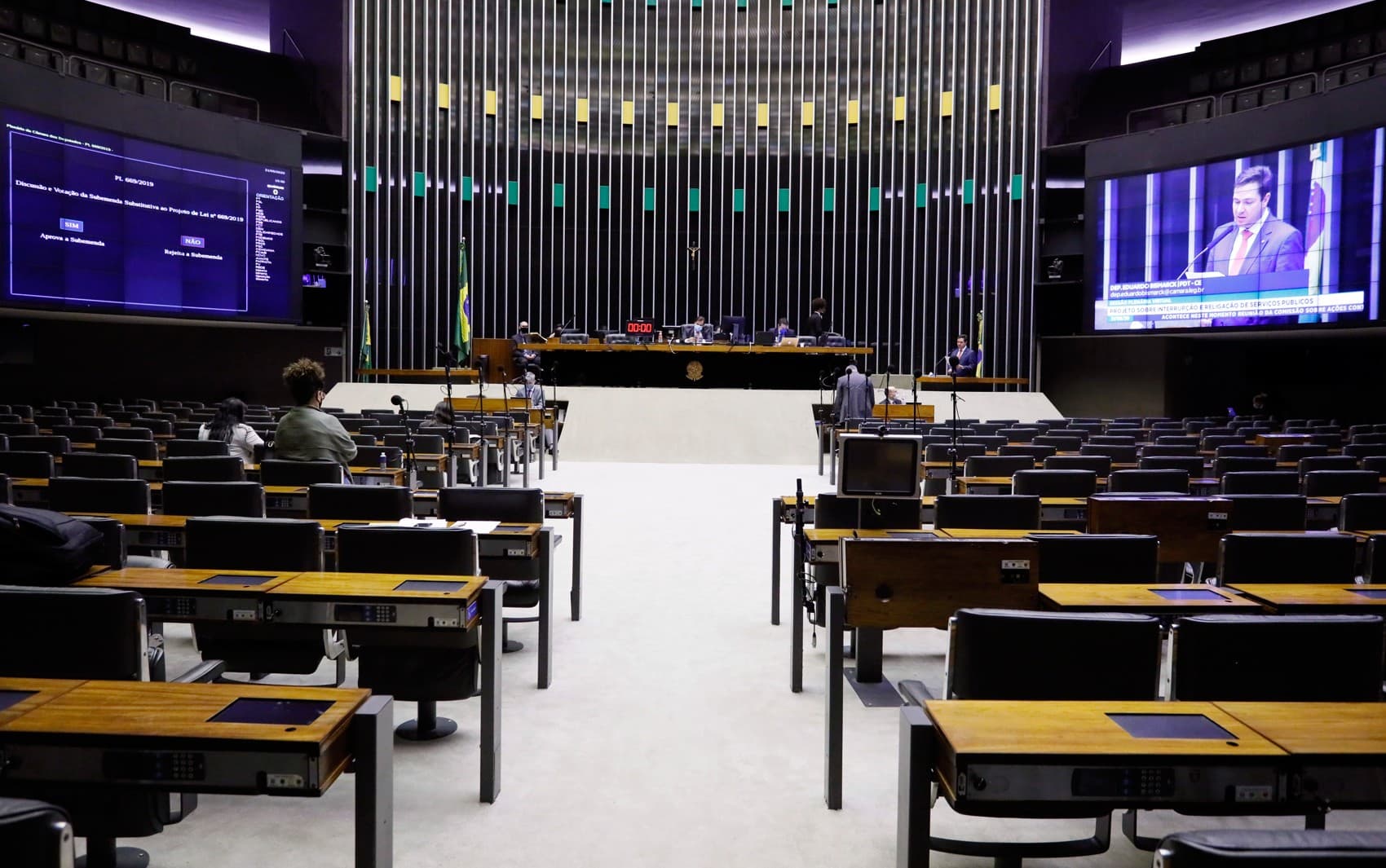 Atividade no Congresso deve desacelerar com Copa do Mundo e festas juninas
