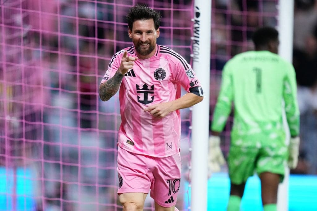 Corinthians sofre ataque hacker e publica falsa contratação de Messi