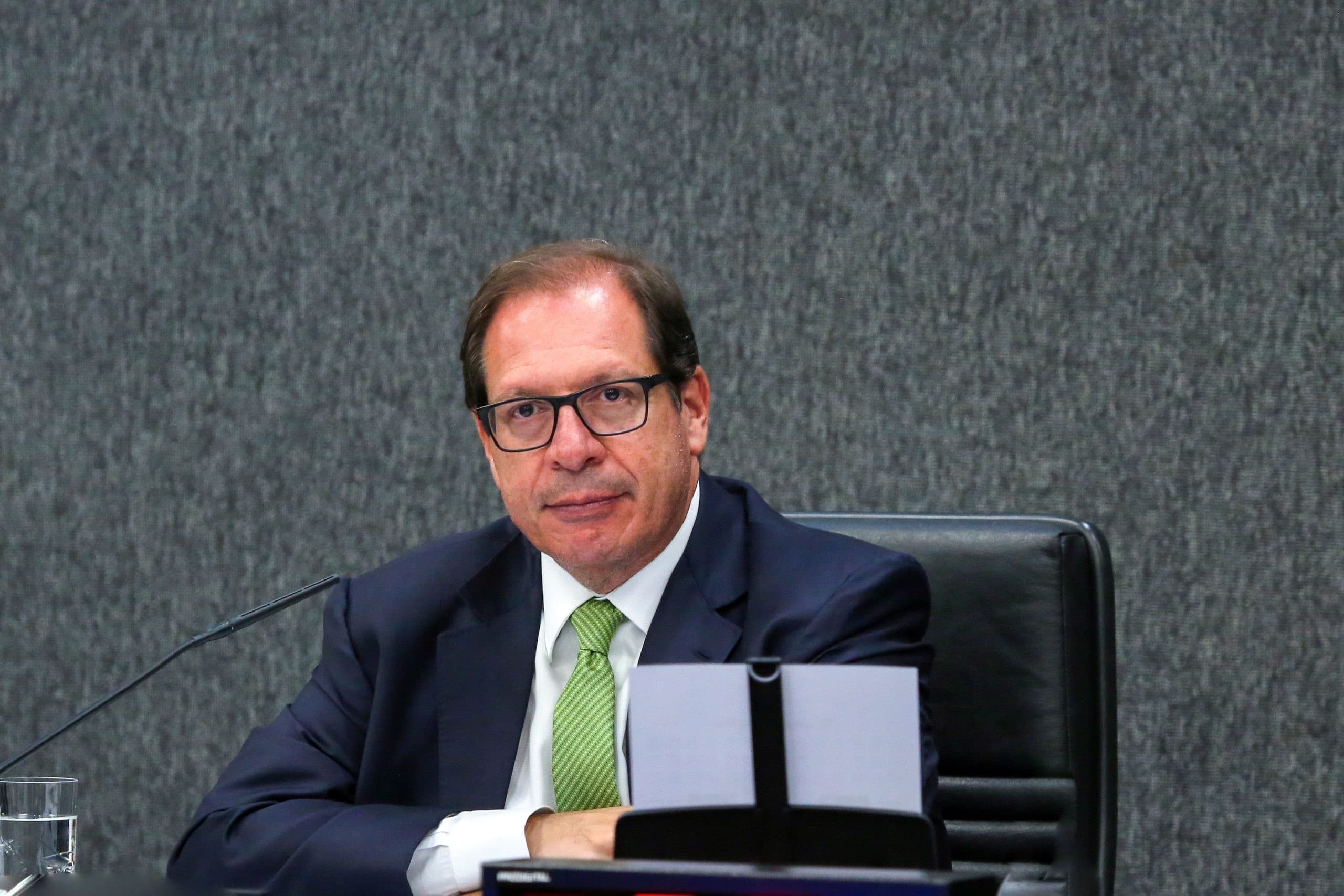 Luis Felipe Salomão assume presidência do STJ com foco em agilidade