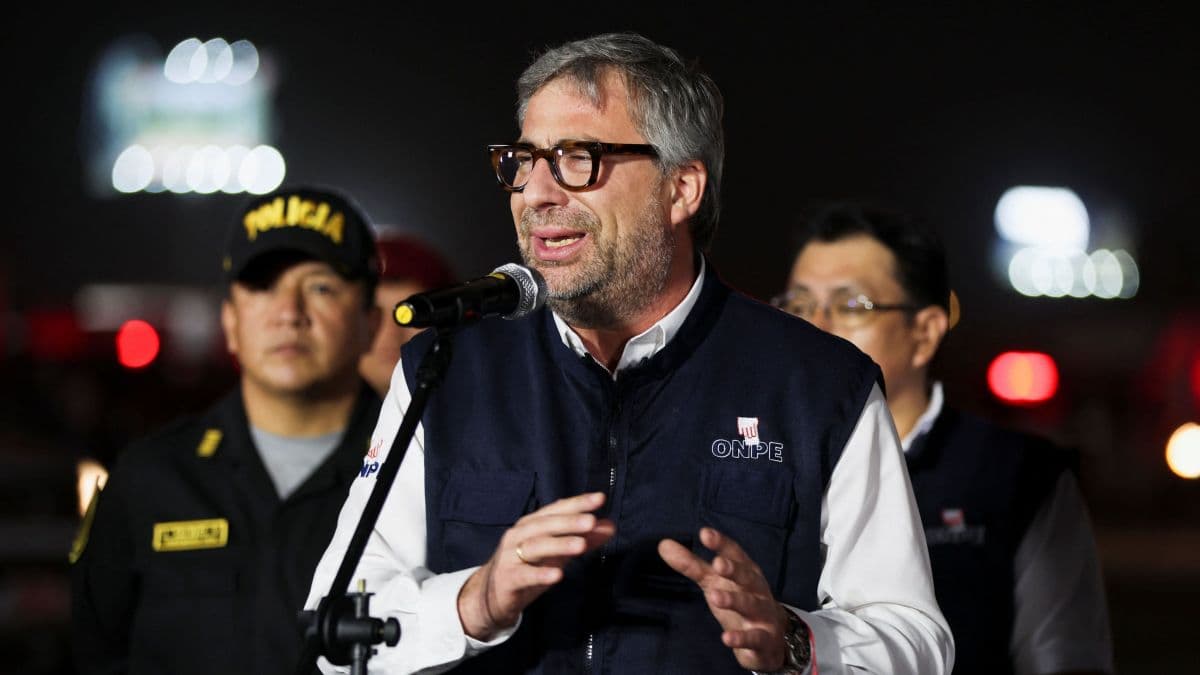 Atrasos e denúncias pressionam chefe eleitoral do Peru