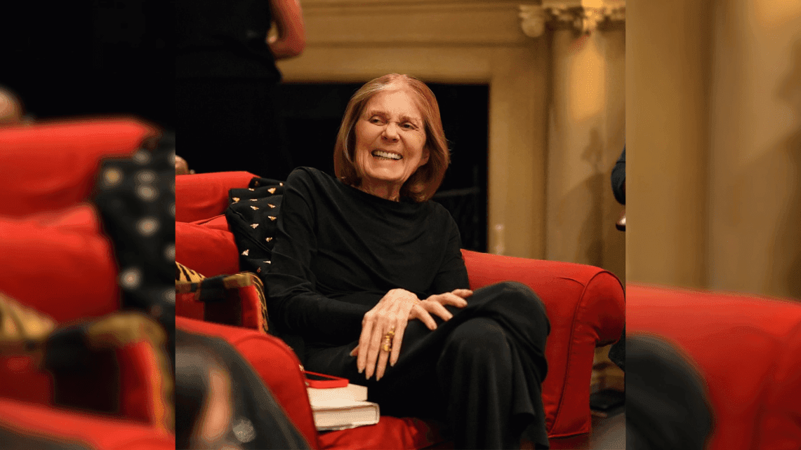 Gloria Steinem, ícone feminista, morre aos 92 anos em Nova York
