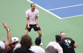 Zverev Celebra Vitória no US Open de Ténis e Seus Prêmios Financeiros