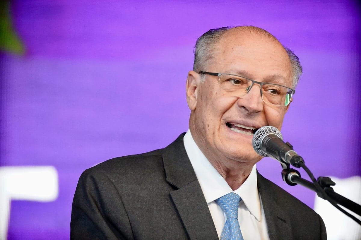 Alckmin afirma que governo Lula protegerá tradições religiosas no Brasil