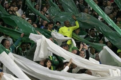 Política de torcida única em clássicos paulistas gera debate após 10 anos