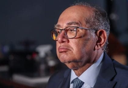 Gilmar Mendes apoia prisão domiciliar para advogado em caso de fraudes
