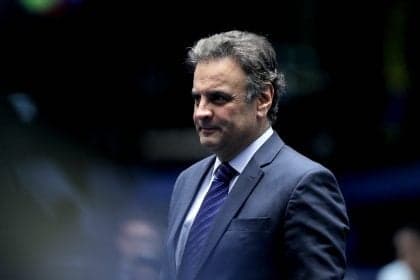 Aécio Neves é testado em pesquisa de intenção de voto para 2026