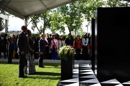 França homenageia vítimas do genocídio de Ruanda com memorial