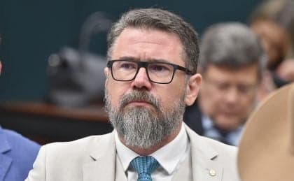 Pollon recorre de suspensão na Câmara após críticas a Hugo Motta