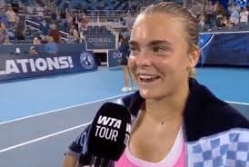 Sára Bejlek Choca ao Derrotar Sabalenka: Estou Sem Palavras