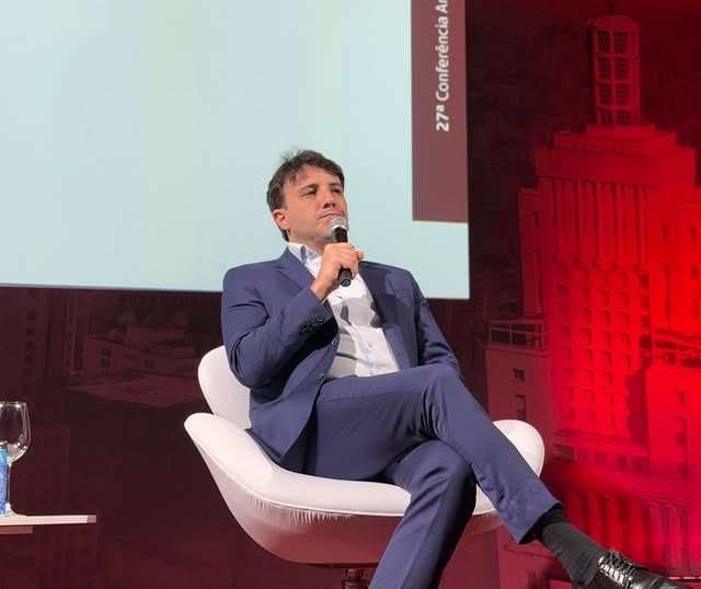Renan Santos critica projeto de fim da jornada 6x1 e CLT