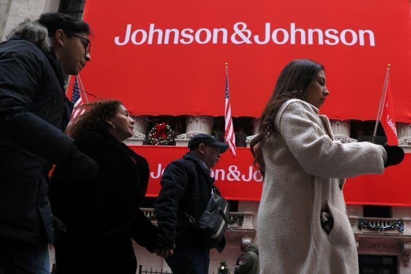 Johnson & Johnson supera expectativas com lucro e receita em alta